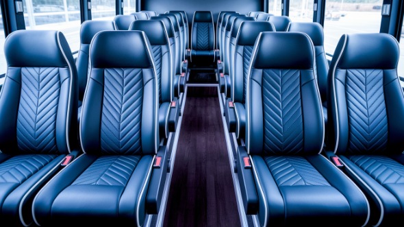 aurora 18 passenger minibus rental