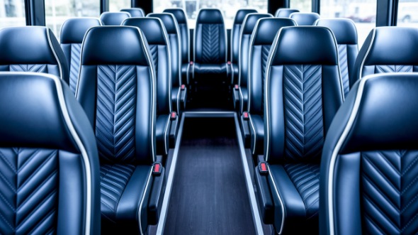aurora 30 passenger minibus rental